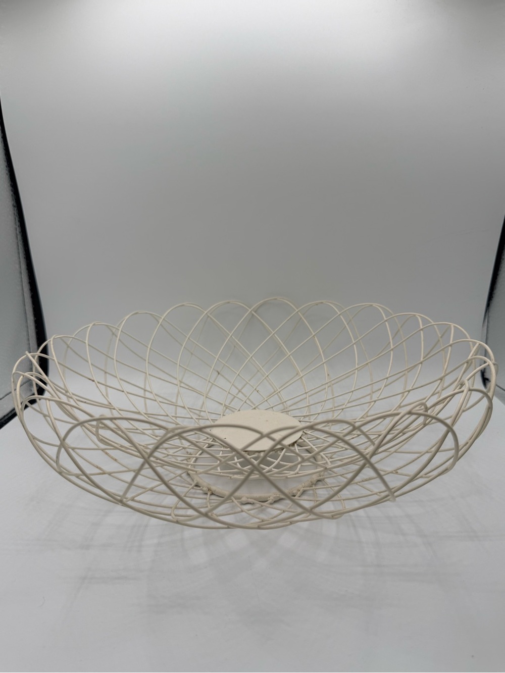 BoConept Neutral Cream Wire Fruit Bowl Decorative Centerpiece